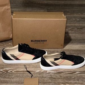 Burberry Leather & Canvas Sneakers – Women’s EU 38.5 (US 8.5)